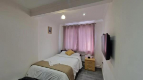Captivating 2-Bed Apartment in Ilford, Ilford
